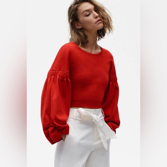 Zara Tops - Women’s ZARA Medium Red Cropped Puff Sleeve Top